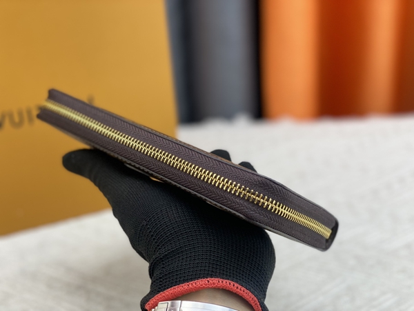 LVコピーウォレット側面デザイン